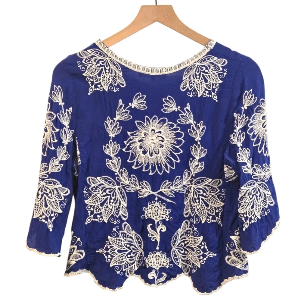 Solitaire Embroidered Floral Royal Cobalt Blue Boho 3/4 Sleeve Top Size Large - Picture 2 of 7